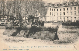 SAUMUR : SAUT DES HAIES PAR DEUX - Saumur