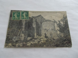 LES RIVES ( 34 Herault ) PORTE NORD DES REMPARTS  VUE ANIMEES - Autres & Non Classés