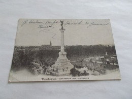 BORDEAUX ( 33 Gironde ) LE MONUMENT DES GIRONDINS  TRES ANIMEES  1906 - Bordeaux