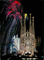 Espagne - Barcelona - La Sagrada Familia Ilumina - CPM - Voir Scans Recto-Verso - Barcelona
