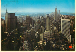 USA New York Manhattan Skyline Apple Print - Manhattan