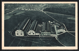 AK Friedrichshafen, Zeppelin-Werft, Im Hintergrund Zeppelindorf  - Airships