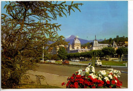 CPSM 10.5 X 15 Haute-Savoie EVIAN Vue Générale Sur La Promenade Les Jardins Et Le Casino - Evian-les-Bains