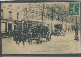 10154 Paris - Avenue Daumesnil -Transport De Personne Sur Charette Tiré Par Deux Cheveau - Animé - De Overstroming Van 1910