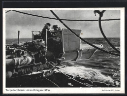 AK Torpedorohrsatz Eines Kriegsschiffes Wird Vom Eis Befreit  - Oorlog