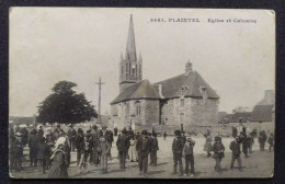 Cpa Animée PLAINTEL - Eglise Et Calvaire- Cachet De 1905 (côtes D'Armor 22) - Autres & Non Classés