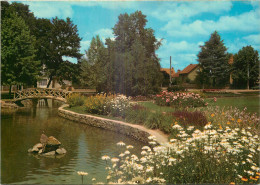 03 - MONTLUCON - LES JARDINS SAINT JEAN - Montlucon