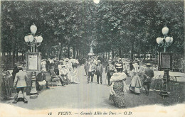 03 - VICHY -  GRANDE ALLEE - Vichy