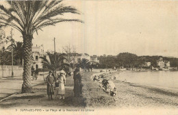 06 -  JUAN LES PINS - LA PLAGE ET LE BOULEVARD DU LITTORAL - Juan-les-Pins