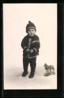 AK Kleiner Junge Mit Seinem Spielzeugpferd  - Usati