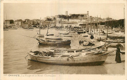 06 -  CANNES  -  LA PLAGE ET LE  MONT CHEVALIER - Cannes