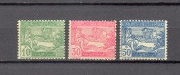 TUNISIE N° 76 à 78    NEUFS SANS CHARNIERE COTE 3.25€   JOUEUR DE PIPEAU  CAPITOLE MONUMENT - Unused Stamps