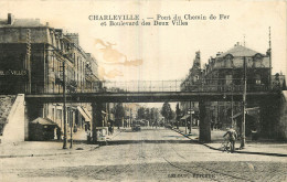 08 -  CHARLEVILLE -  PONT DU CHEMIN DE FER ET BOULEVARD DES DEUX VILLES - Charleville