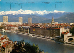 38 - Grenoble - Quais De L'Isère - Téléphérique De La Bastille Les Trois Tours 28 étages Et La Chaîne De Belledonne - CP - Grenoble