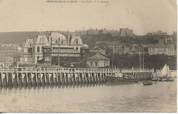 62 -  BOULOGNE SUR MER - La Jetée Et Le Casino   ** CPA  Vierge Et Animée  ** Bateaux.. Voilier - Boulogne Sur Mer