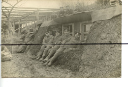 CARTE PHOTO Identifier .CPA .Militaire. Guerre, Soldats, Autriche, Allemagne, Tranchée, Canon - Photographs