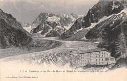 74-CHAMONIX LA MER DE GLACE ET L HOTEL DU MONTANVERT-N°T5213-A/0149 - Chamonix-Mont-Blanc