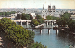 75-PARIS NOTRE DAME ET LES SEPT PONTS-N°4240-A/0011 - Notre Dame Von Paris