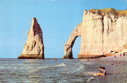 76-ETRETAT-N°4239-H/0063 - Etretat