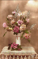 *CPA -  Bouquet De Fleurs Dans Un Vase Sur Une Table - (A 08) - Fleurs