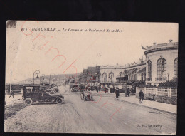 Deauville - Le Casino Et Le Boulevard De La Mer - Postkaart - Deauville