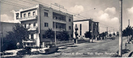 1956-cartolina Foto Panoramica "Riva Azzurra Di Rimini Viale Regina Margherita" - Rimini