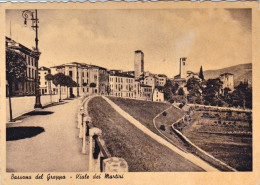 1940circa-Vicenza Cartolina Illustrata"Bassano Del Grappa Viale Dei Martiri" - Vicenza