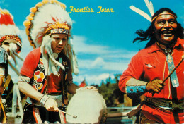 USA Adirondack NY Indian Show Frontier Town Native Americans Types And Scenes - Indianer