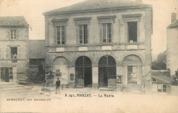 63 , MANZAT , La Mairie , Edition Dumousset , * 526 22 - Manzat