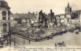 *CPA - 59 - DOUAI - Les Ruines De La Grande Guerre - Angle Des Rues De Bellain Et De La Mairie - Douai