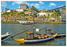 Porto - Barques Sur Le Rio Douro - Porto