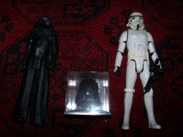 Lot De 3 Figurines Star Wars .. Figurines De 30cm Et " Darth Wader " ........ - Oud Speelgoed