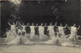 Themes Div-ref WW234 -carte Photo Non Située - Danse - Danseuses - Les Danseuses Grecques 1927- - Te Identificeren