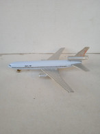 MODELLINO DI AEREO DC-10 - Profile