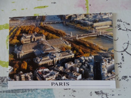 Cpm Paris -vue Aérienne Le Petit Palais Et Le Grand Palais - Autres Monuments, édifices