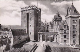 AK 214658 FRANCE - Pau - Chateau Henri IV Donjon - Facade Et Entrée - Pau