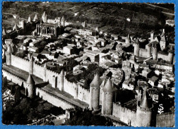 *CPSM - 11 - CARCASSONNE - Vue Générale Sur Le Centre De La Cité - Carcassonne