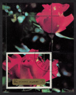 Fujeira Roses MS 1972 CTO MI#Block 121A - Fujeira