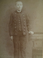 Photo CDV Fillioud-Oudot à Langres - Jeune Garçon En Uniforme D'écolier, Ca 1890 L454 - Anciennes (Av. 1900)