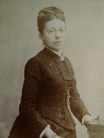 Photo CDV E. Mauvillier à Besançon - Femme, Portrait Trois Quart, Ca 1885 L454 - Anciennes (Av. 1900)
