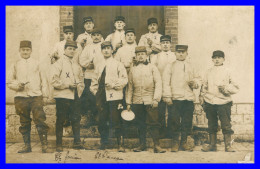 * CP PHOTO * WW1 * GROUPE DE MILITAIRES DE LA 102 * R.I. * MILITAIRE * G.V.C. * KEPI * REGIMENT INFANTERIE - Weltkrieg 1914-18