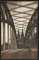 AK Köln, Strassenbahn Auf Der Hohenzollernbrücke  - Köln