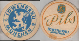 5003748 Bierdeckel Rund - Löwenbräu - Beer Mats