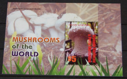 Grenada Grenadines - 2007 - Mushrooms - Yv Bf 605 - Mushrooms