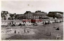 CPSM TREGASTEL - LA PLAGE A MAREE BASSE - Trégastel