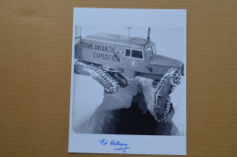 Signed Ed Hillary Photo 20x25cm Snowcat Trans Antarctic Expedition 1956-58 - Sportspeople