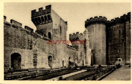 CPA TARASCON - CHATEAU - LA BASSE COUR - Tarascon