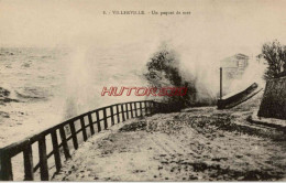 CPA VILLERVILLE - UN PAQUET DE MER - Villerville