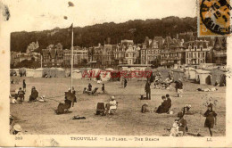 CPA TROUVILLE - LA PLAGE - Trouville