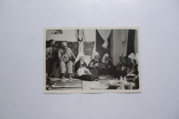 Photographie   TIZNIT  -  Intérieur Familial  -  Musique  -  Thé   -   8 X 13 Cms  - - Autres & Non Classés